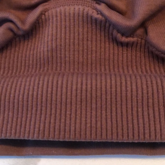 Body by Victoria Player Sports Bra · Medium support · Pull-on style - Picture 11 of 12